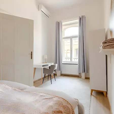 Apartment Brody Art Boutique
