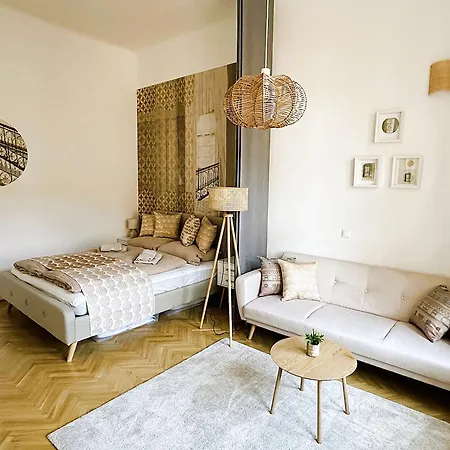 Apartment Brody Art Boutique